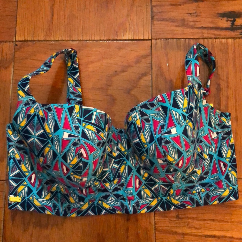 Bathing suit top